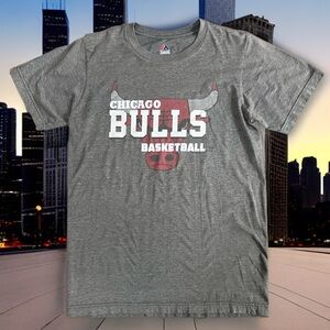 Majestic Chicago Bulls Basketball graphic Tee Shirt